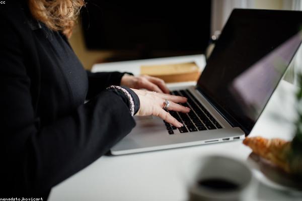 Business Laptop 15.6"